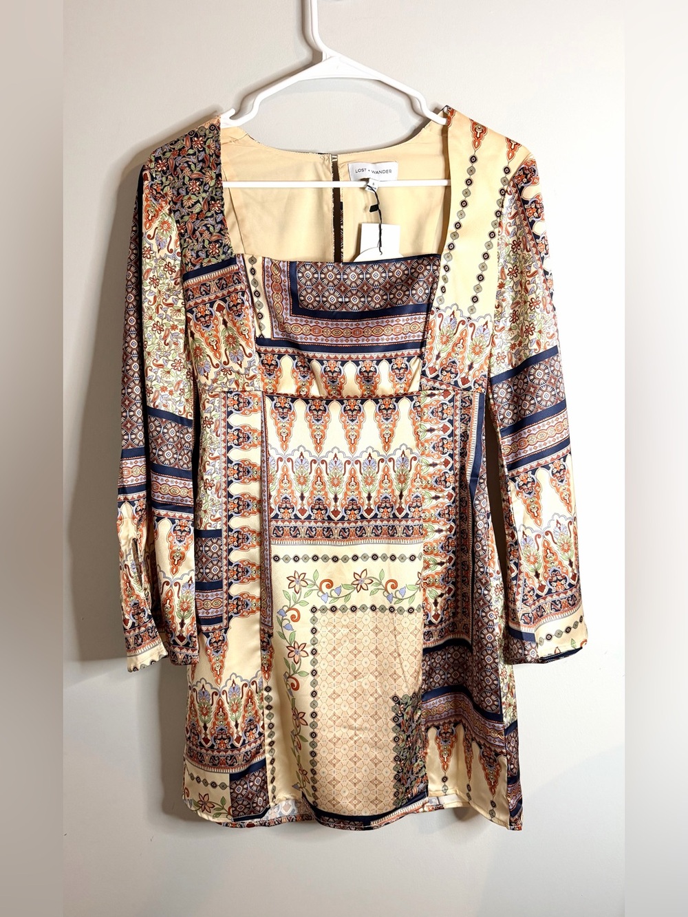 Lost + Wander Women's Cream Paisley Print Long-Sleeve Dress